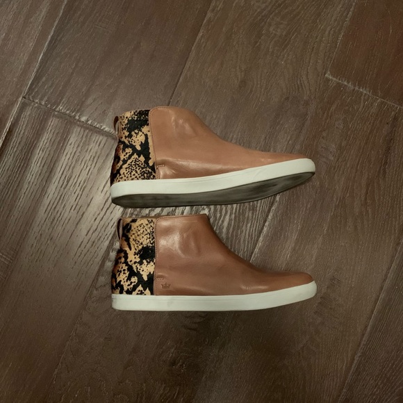 Peter Millar Shoes - Peter Millar leather booties size 9